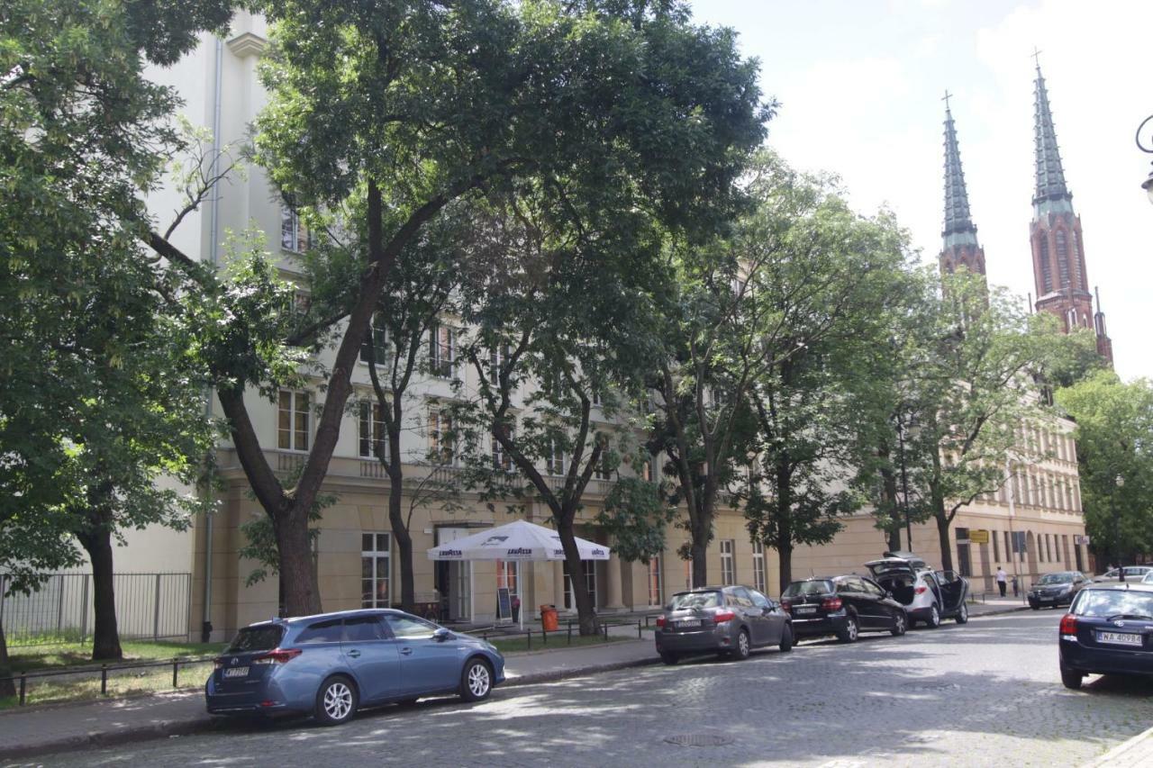 Albergue Dom Pomocy Studentom Varsovia Exterior foto
